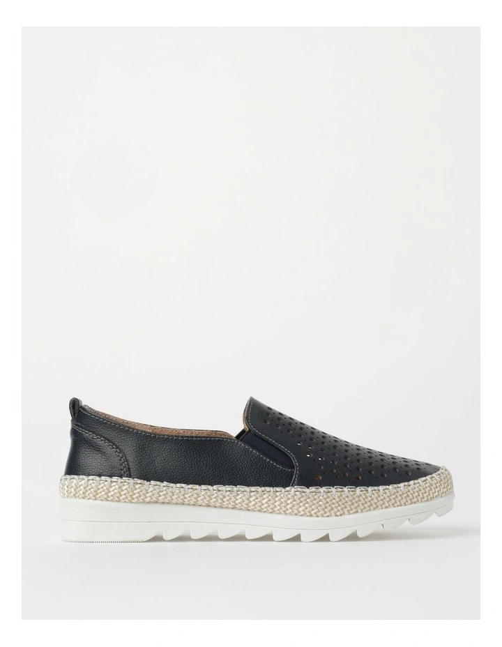 Coupon π Regatta Capricorn Navy Leather Flat π Shoe π₯