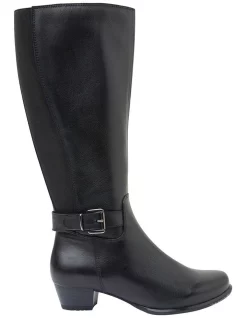 Brand new โ Wide Steps Diesel Black Glove ๐ฅพ Boots ๐