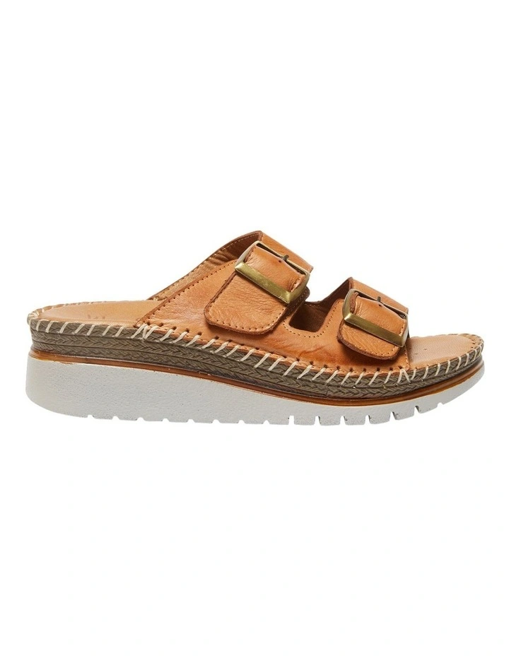 Budget βοΈ Wide Steps Hutch π©΄ Sandals In Tan Glove π