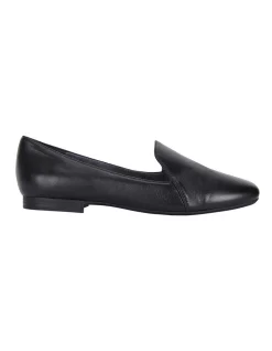 Outlet ✨ Wide Steps Castle Black Glove Flat 👟 Shoes 🛒