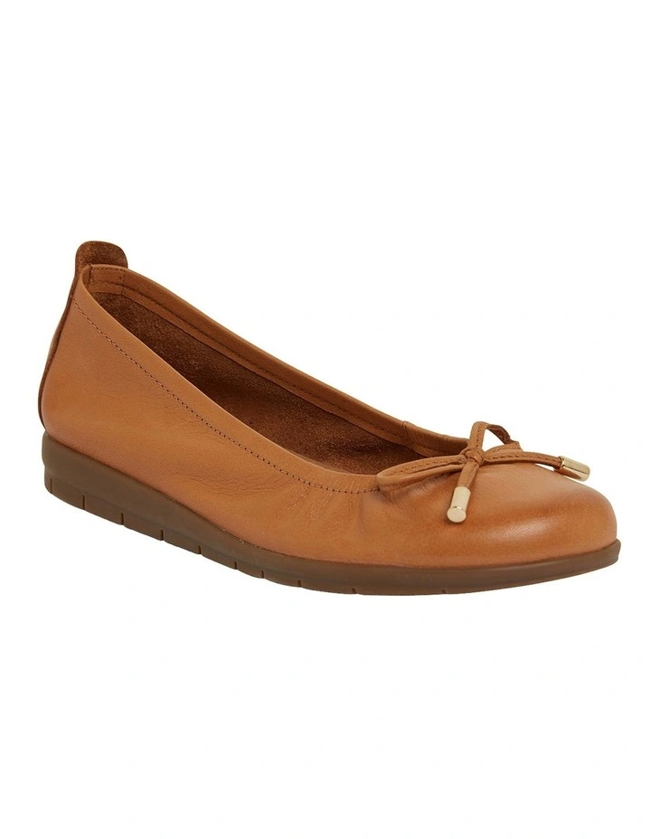 Cheap ⭐ Active Flex By Easy Steps Barton Flat 👟 Shoes In Tan Leather ⌛ - Image 2