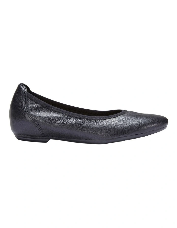 Deals βοΈ Easy Steps Pamper Black Glove Flat π Shoes π