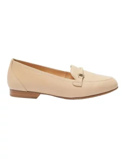 Best deal 😍 Easy Steps Glebe Loafers In Nude Glove 🤩