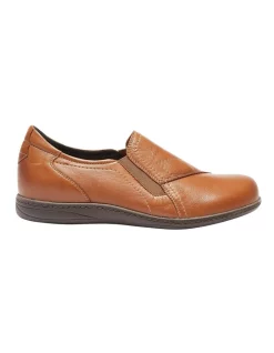 Budget ๐ Wide Steps Latrobe Flat ๐ Shoes In Mid Brown Glove ๐ฏ