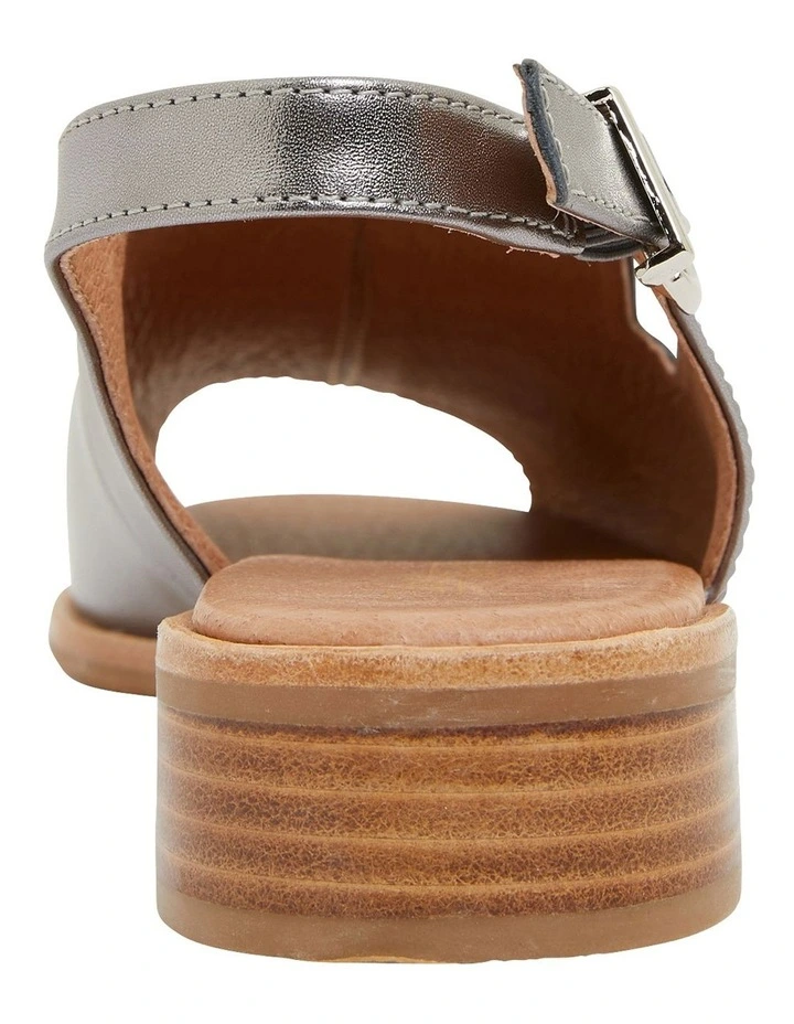 Flash Sale β€οΈ Easy Steps Delaney Pewter Metallic π©΄ Sandals π - Image 5