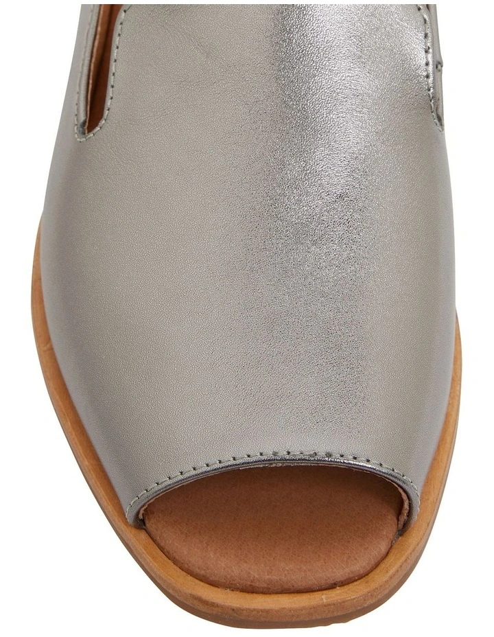 Flash Sale β€οΈ Easy Steps Delaney Pewter Metallic π©΄ Sandals π - Image 7