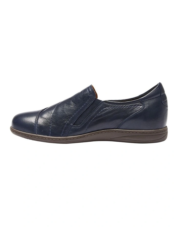 Cheap ๐ฅฐ Wide Steps Latrobe Flat ๐ Shoes In Navy Glove ๐ - Image 3