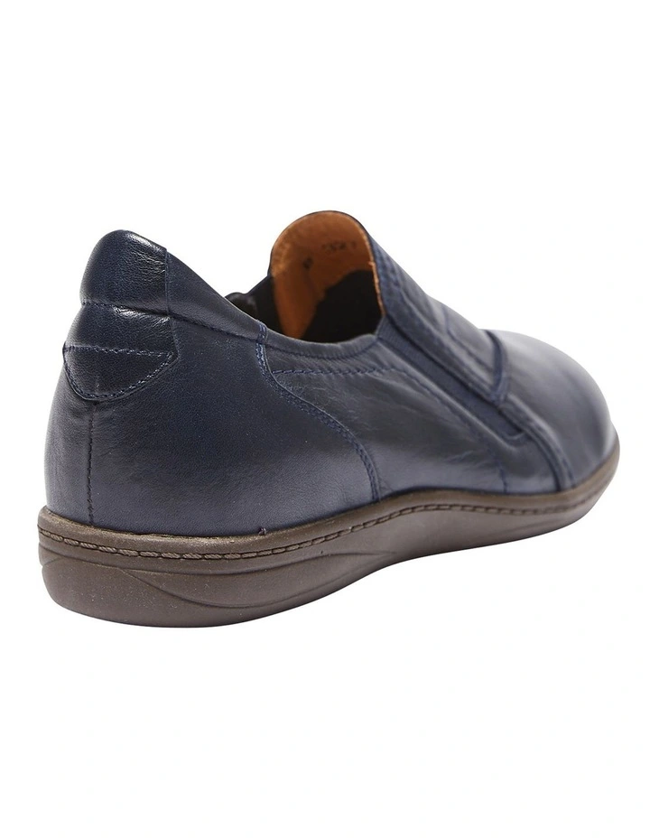 Cheap ๐ฅฐ Wide Steps Latrobe Flat ๐ Shoes In Navy Glove ๐ - Image 4